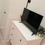 Hola Apartments Legionow